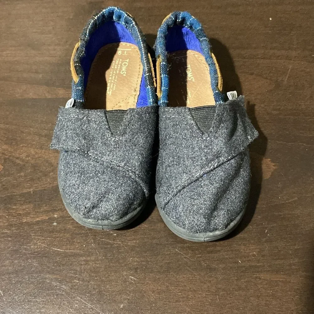 Toms shoes Bimini Gray Blue Tartan Toddler Size 9